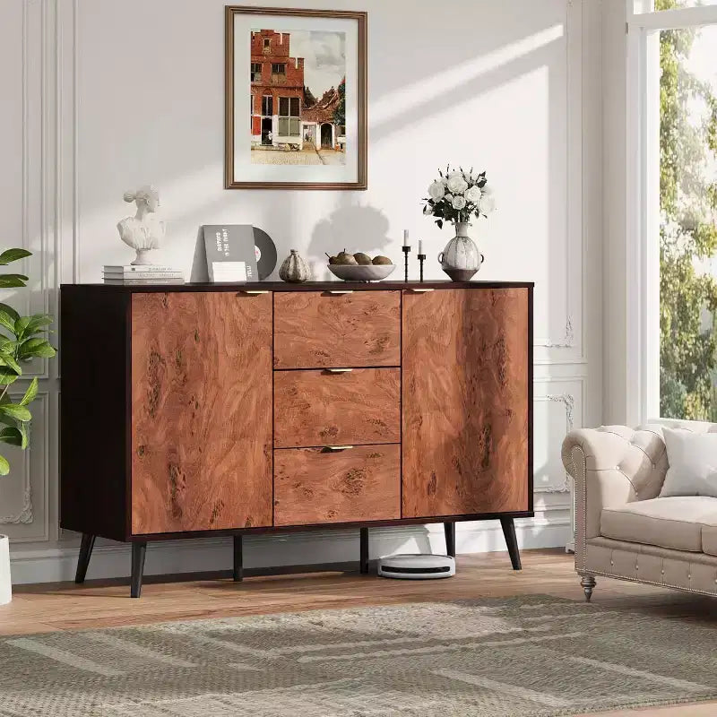 Mobile buffet da 51" con cassetti, ripiani e ante per la sala da pranzo