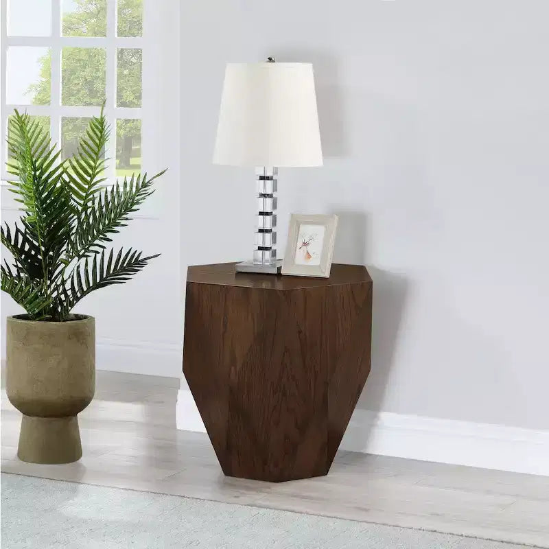 Meridian Furniture,Diamante End Table