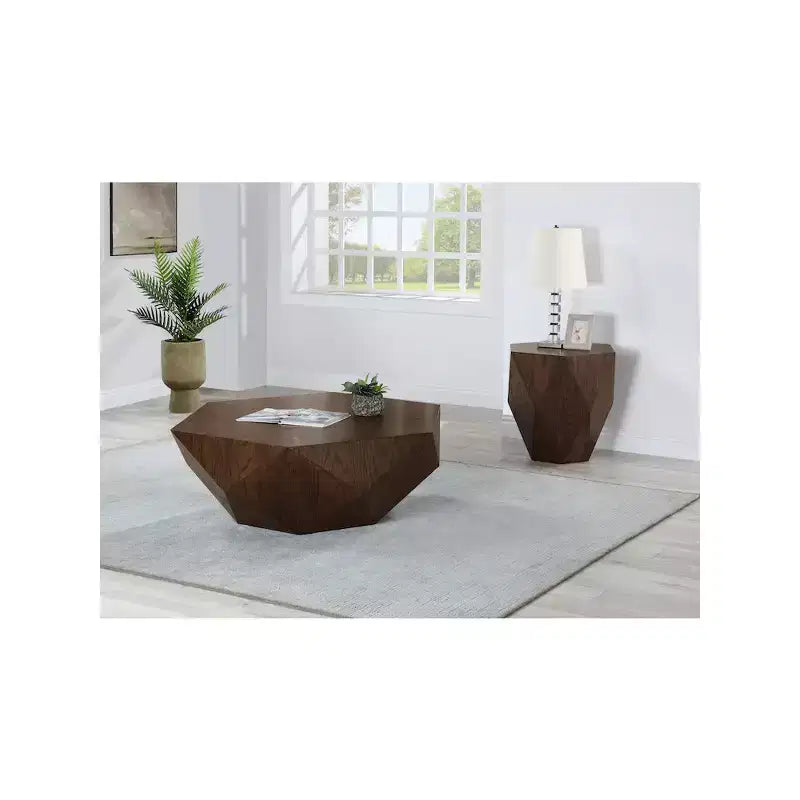 Meridian Furniture,Diamante End Table