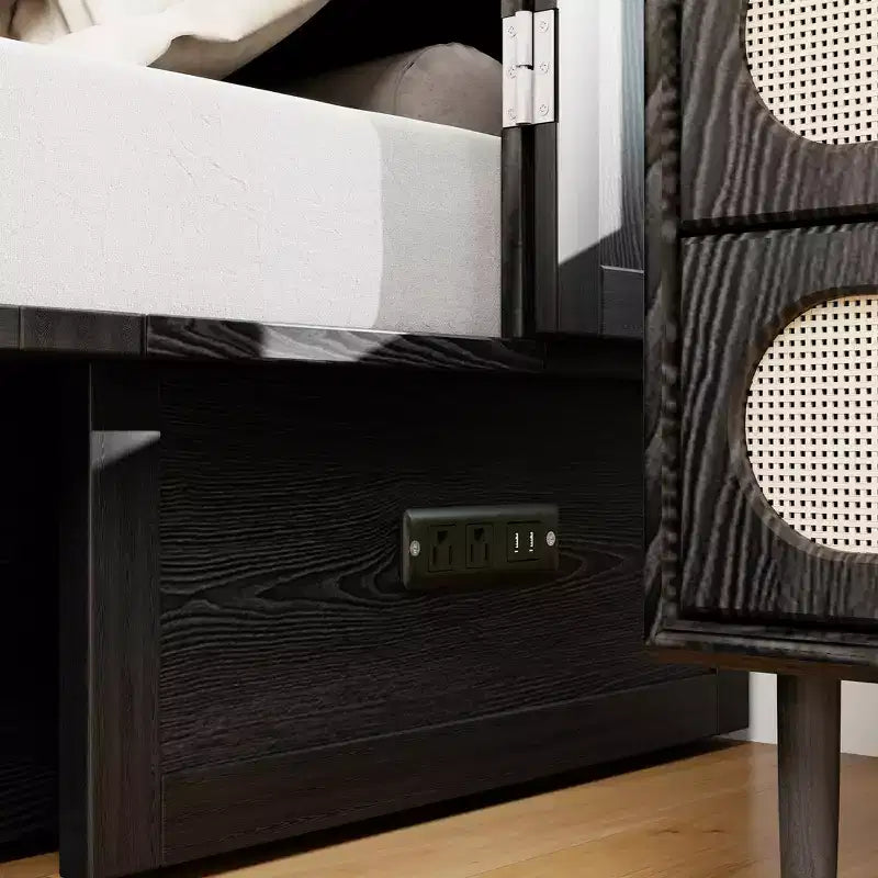 Cassettone letto a scomparsa Queen, struttura in legno massello con caricatore integrato e cassetto portaoggetti