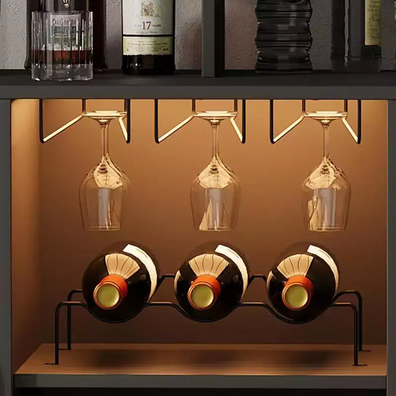 Mobile Bar Autoportante con Luce a LED, Prese di Corrente, Portabottiglie e Portabicchieri