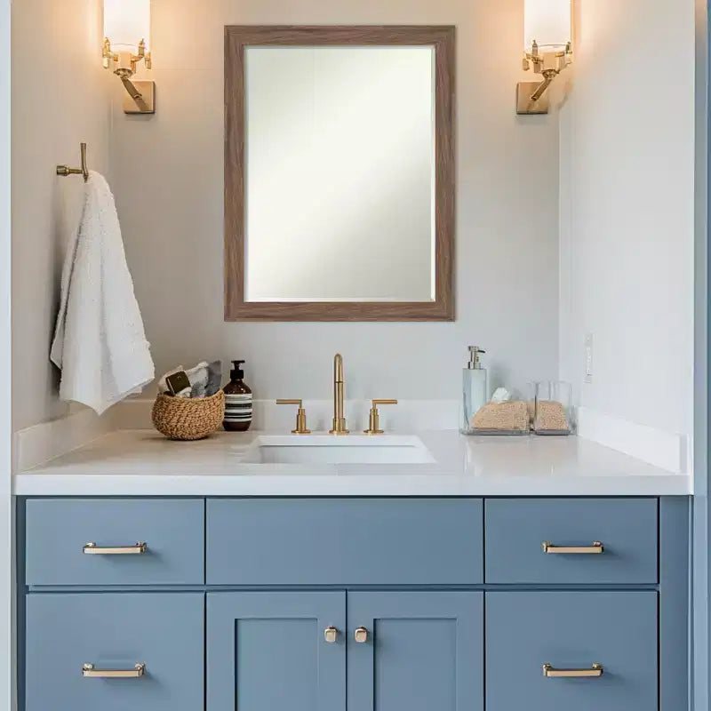 Specchio da parete per bagno smussato stretto e piccolo, marrone medio, 27,25 x 21,25 pollici.