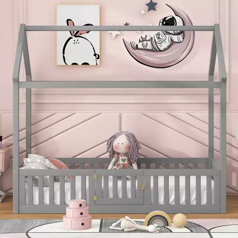 Floor House Bed for Kids, Wood Montessori Bed with Fence & Door, Full House Bed with Roof for Girls & Boys