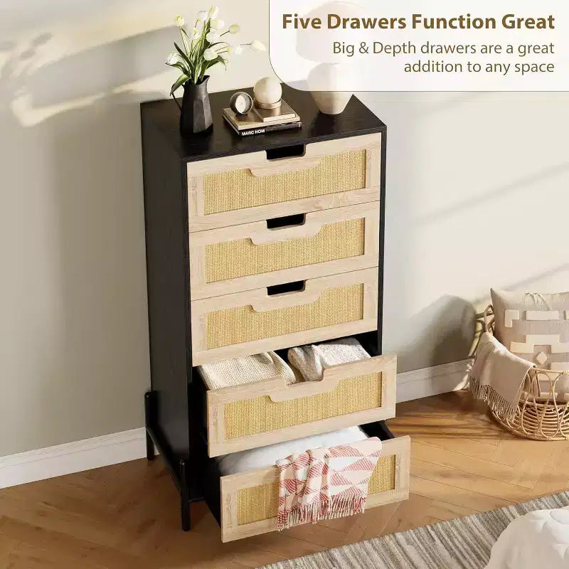 Commode 5 tiroirs en rotin naturel COZONY, commode en bois de style moderne de ferme avec pieds en métal massif, armoire de rangement pour chambre, entrée et salon