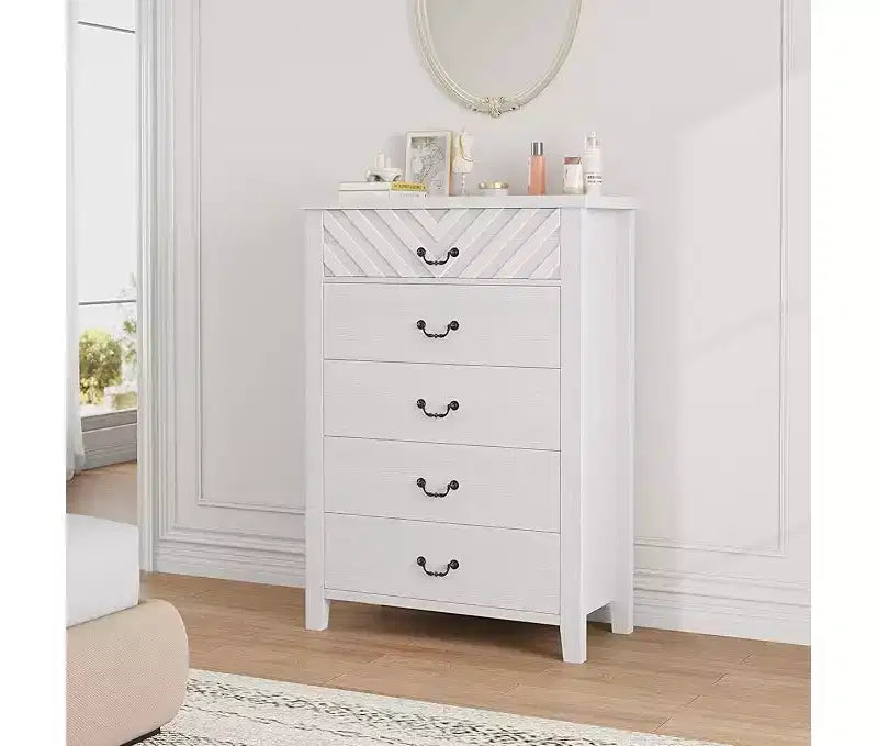 5 Drawer Dresser for Bedroom, Brown 5 Chest of Drawers Nightstand with Elegant V Shape Design, Wooden Dresser Organizer for Living Room, Nursery