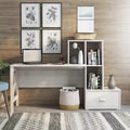 Scrivania multi-deposito in rovere bianco, stile transizionale con ricarica USB e ripiani aperti