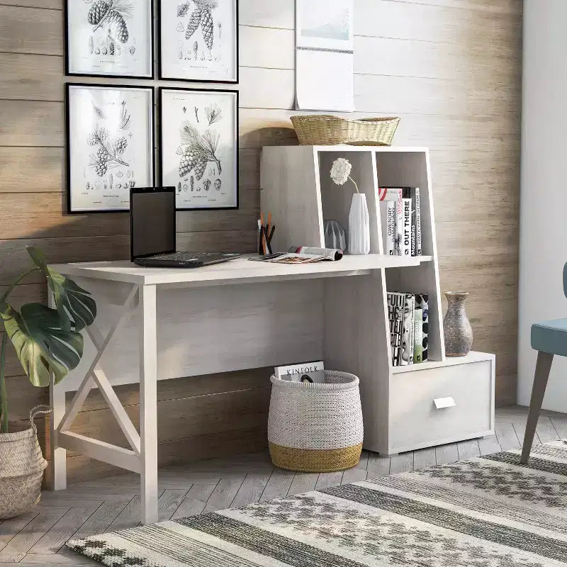 Scrivania multi-deposito in rovere bianco, stile transizionale con ricarica USB e ripiani aperti